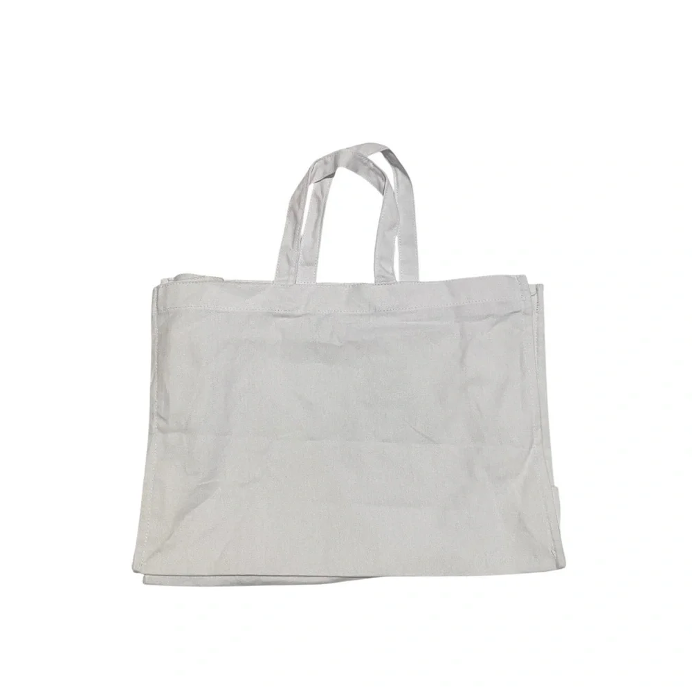 Gucci Silver Logo White Tote 13.5x 10.5 x 5.5 .